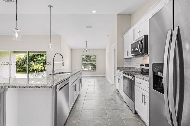 2305 NW 34 ave, Cape Coral, FL 33993