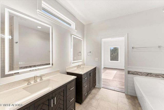 154 Saloli Way, Loudon, TN 37774