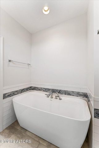 154 Saloli Way, Loudon, TN 37774