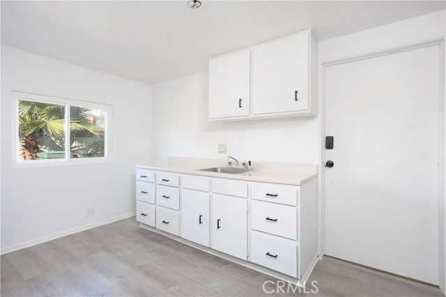 1049 N Macneil, San Fernando, CA 91340