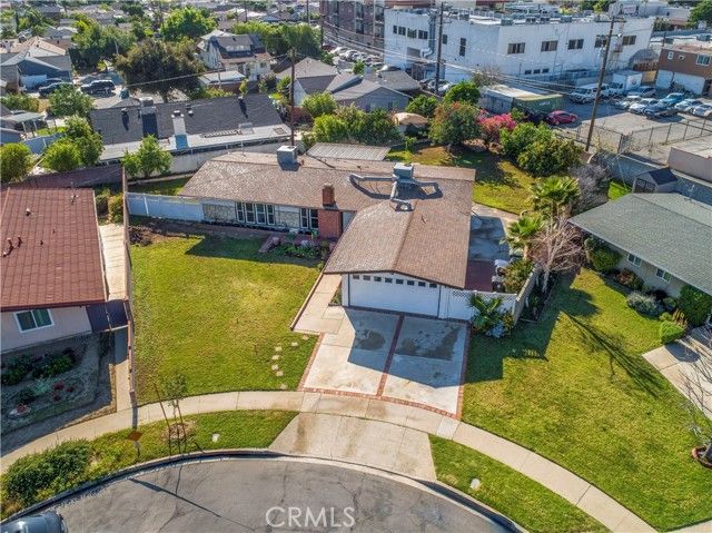 1049 N Macneil, San Fernando, CA 91340