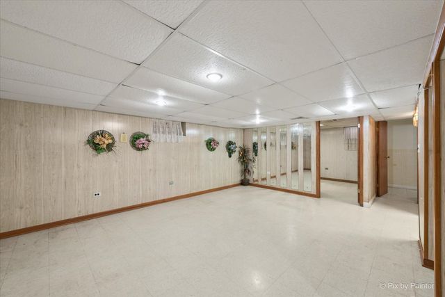 5216 Lee Street, Skokie, IL 60077