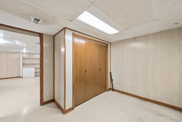 5216 Lee Street, Skokie, IL 60077