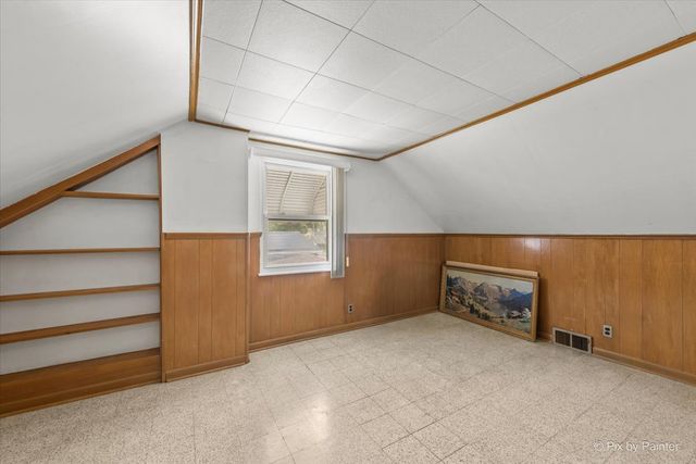 5216 Lee Street, Skokie, IL 60077