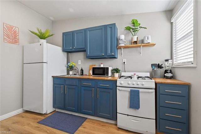 1427 W Ocean View AVE, Norfolk, VA 23503