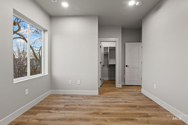 2101 S Pacific St, Boise, ID 83705