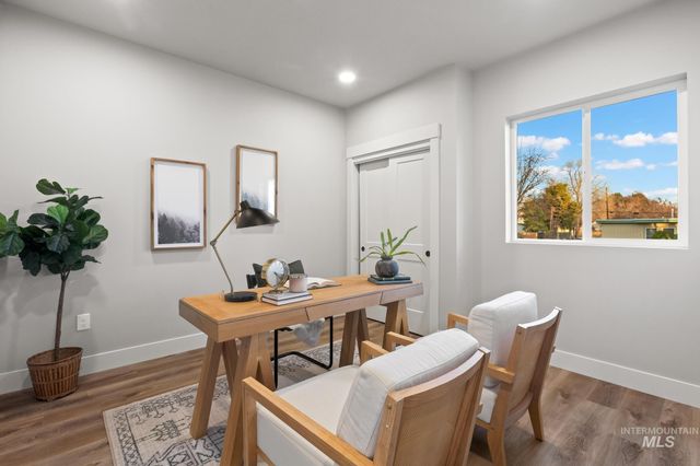 2101 S Pacific St, Boise, ID 83705