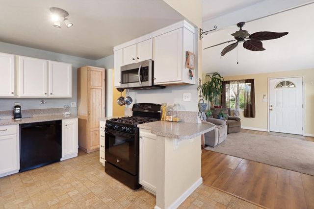 6505 Channing Dr, North Highlands, CA 95660