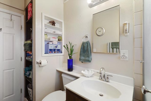 6505 Channing Dr, North Highlands, CA 95660