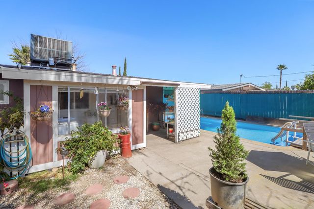 6505 Channing Dr, North Highlands, CA 95660