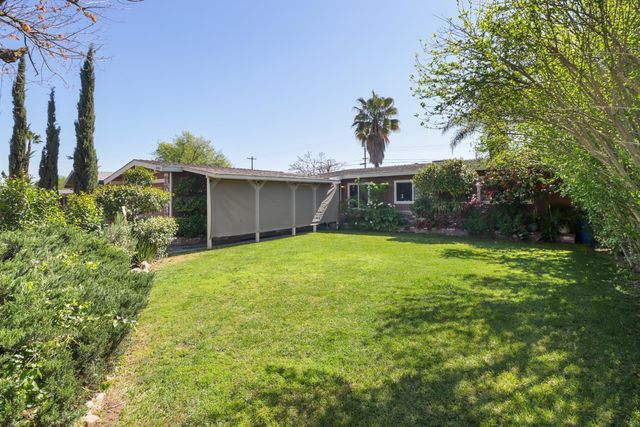 6505 Channing Dr, North Highlands, CA 95660