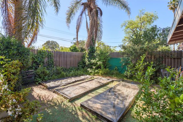 6505 Channing Dr, North Highlands, CA 95660