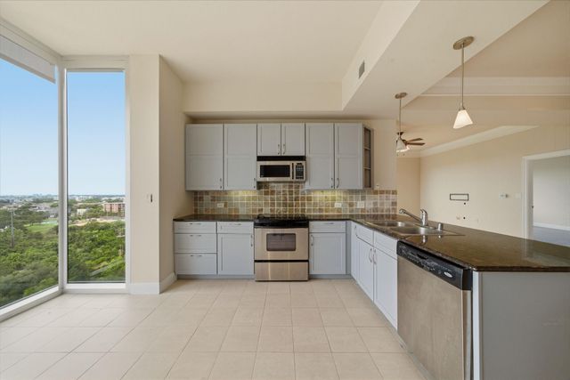 3333 Allen Parkway 1309, Houston, TX 77019