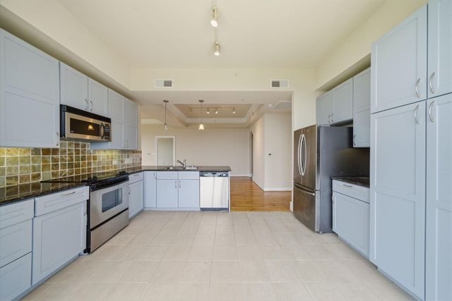 3333 Allen Parkway 1309, Houston, TX 77019