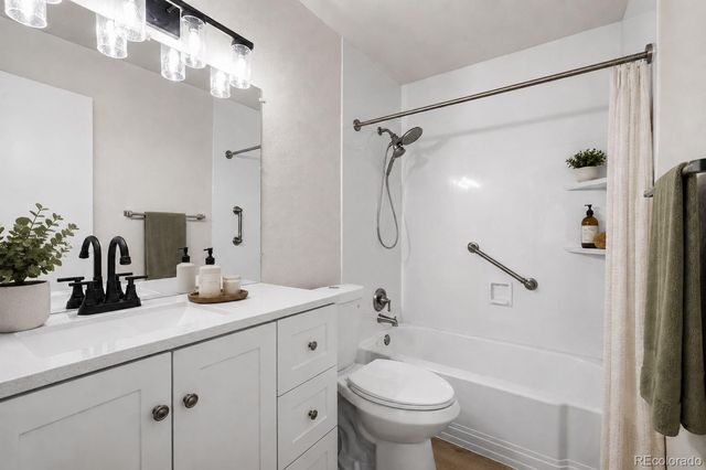 1150 Golden Circle 305, Golden, CO 80401