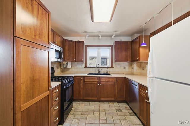 138 Owasco Street, Auburn, NY 13021