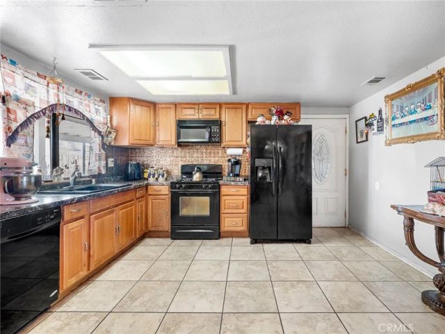 15530 Ute, Apple Valley, CA 92307