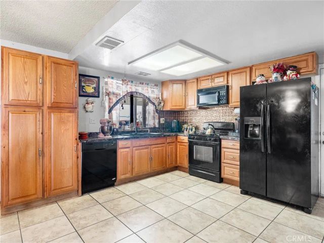 15530 Ute, Apple Valley, CA 92307