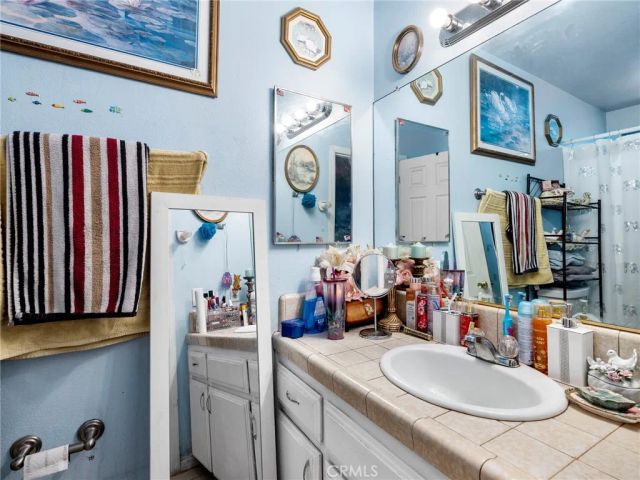 15530 Ute, Apple Valley, CA 92307