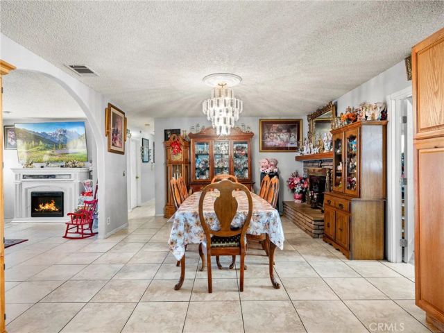 15530 Ute, Apple Valley, CA 92307
