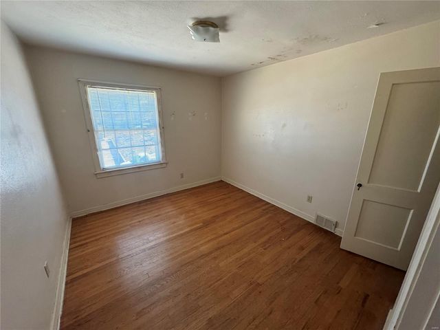 529 W Relief, Poplar Bluff, MO 63901