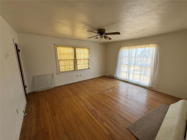 529 W Relief, Poplar Bluff, MO 63901