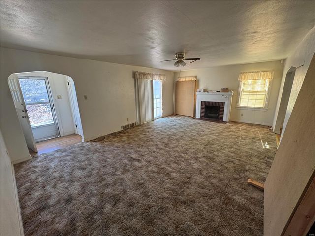 529 W Relief, Poplar Bluff, MO 63901