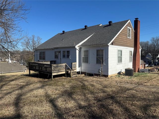529 W Relief, Poplar Bluff, MO 63901