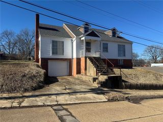 529 W Relief, Poplar Bluff, MO 63901
