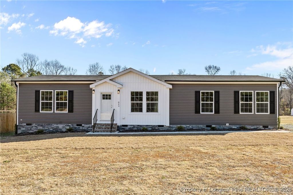849 Loop Road, Bunnlevel, NC 28323