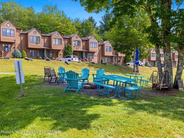 55 Quads Way 55, Windham, NY 12496