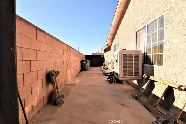 39334 Willowvale Road, Palmdale, CA 93551
