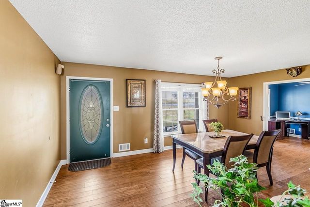 222 Briarcreek Drive, Spartanburg, SC 29301