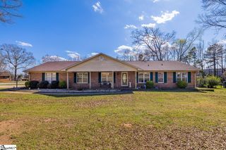 222 Briarcreek Drive, Spartanburg, SC 29301