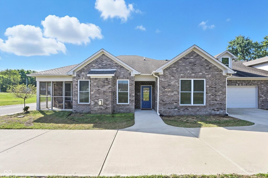 1124 Easy Street # D, Greenwood, IN 46142