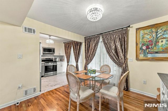 21 Yorkview Drive B6, Edgewater, NJ 07020