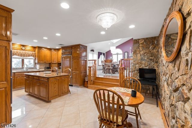 512 Van Bussum Ave, Garfield City, NJ 07026