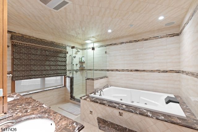 512 Van Bussum Ave, Garfield City, NJ 07026