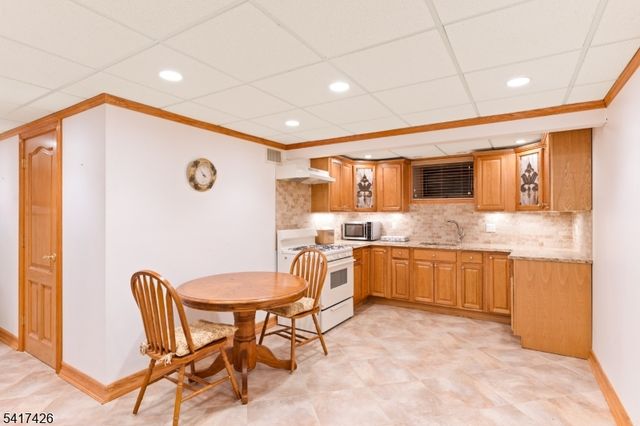 512 Van Bussum Ave, Garfield City, NJ 07026