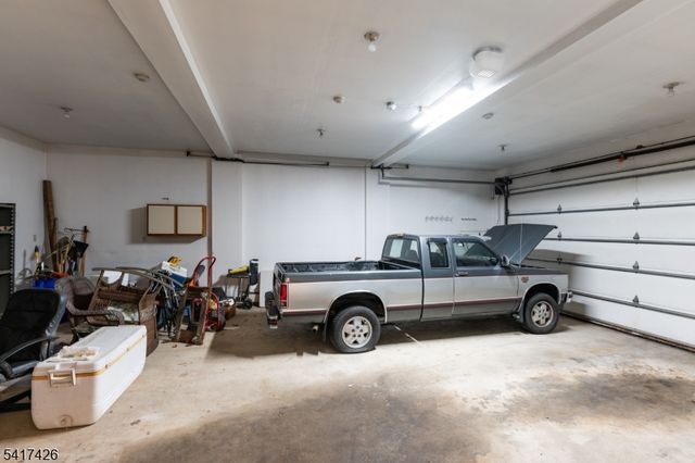 512 Van Bussum Ave, Garfield City, NJ 07026