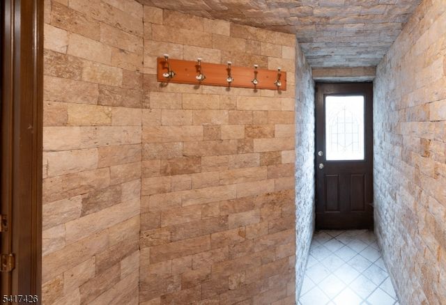 512 Van Bussum Ave, Garfield City, NJ 07026