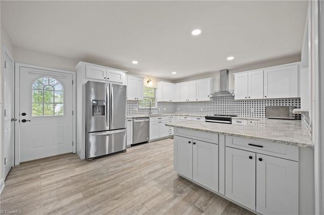 18 Candlestick Drive, Thomasville, NC 27360