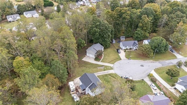 18 Candlestick Drive, Thomasville, NC 27360