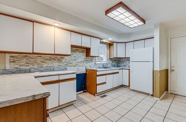 303 Anderson Avenue, Joliet, IL 60433