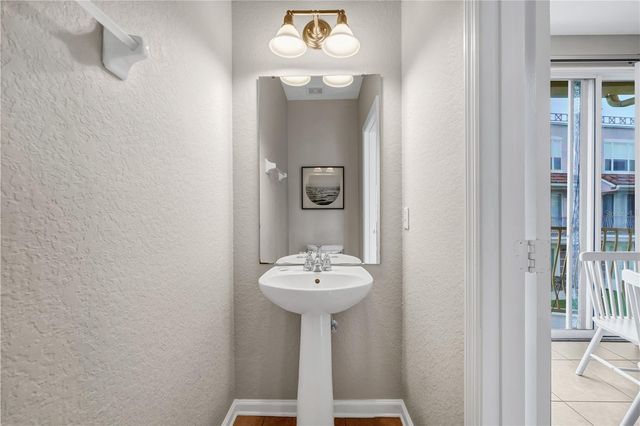 5064 TIDEVIEW CIRCLE 82, Orlando, FL 32819