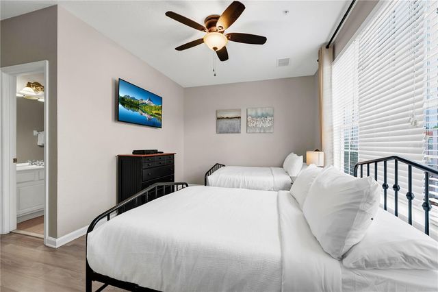 5064 TIDEVIEW CIRCLE 82, Orlando, FL 32819