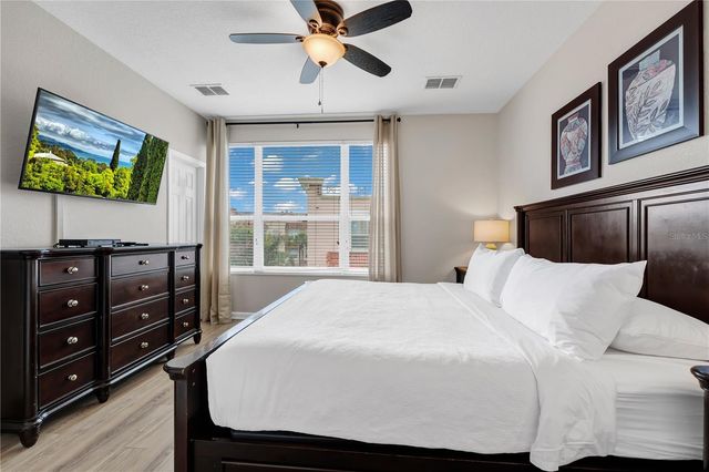 5064 TIDEVIEW CIRCLE 82, Orlando, FL 32819