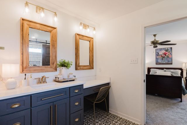 5950 Nickel Bill James Rd, Benton, AR 72019