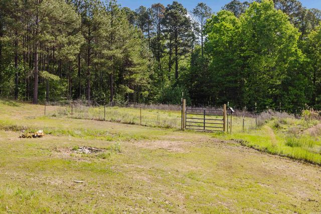 5950 Nickel Bill James Rd, Benton, AR 72019