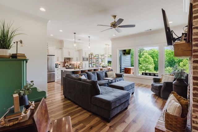 5950 Nickel Bill James Rd, Benton, AR 72019